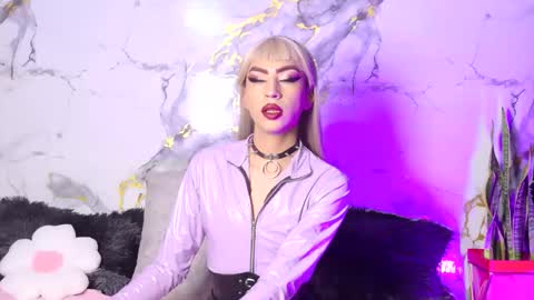 briana_white online show from 04-13-26, 05:51