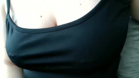 Snapshot of brianna_anny chatting on 06-02-26, 09:33 shiny smile online show from 06-02-26, 09:33