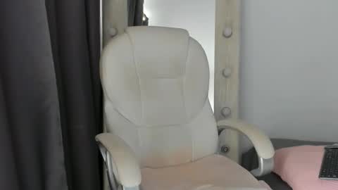 briannawhite10 online show from 12-05-25, 01:42