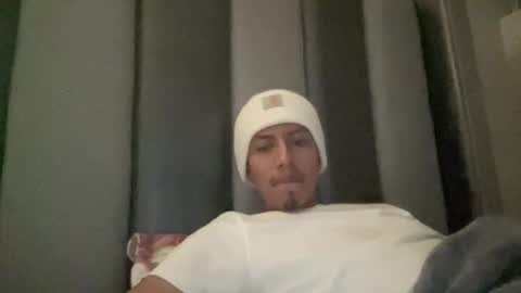 Snapshot of briannlovessexxx chatting on 02-08-26, 06:33 briannlovessexxx online show from 02-08-26, 06:33