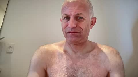 Snapshot of briantimes chatting on 06-15-26, 02:19 Brian online show from 06-15-26, 02:19