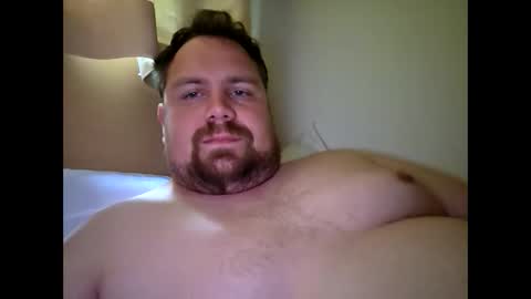 Snapshot of bridgeedude28 chatting on 05-27-26, 02:58 bridgeedude28 online show from 05-27-26, 02:58