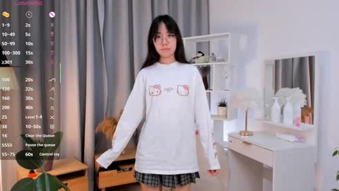 Hanna online show from 11-14-25, 01:04