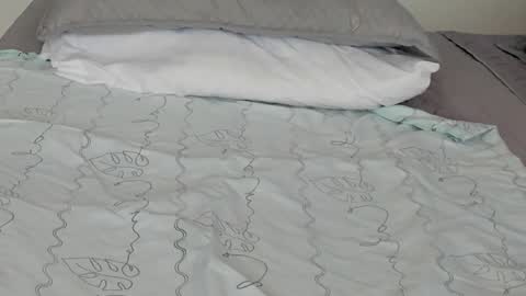 Snapshot of bridgetrodriguez chatting on 01-16-25, 02:08 online show from 01-16-25, 02:08