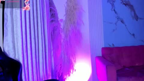 Snapshot of bridgetrodriguez chatting on 11-16-25, 11:27 online show from 11-16-25, 11:27