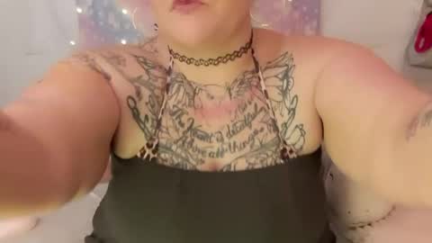 Snapshot of briebaby88 chatting on 07-25-26, 09:23 Leela Marie xo online show from 07-25-26, 09:23