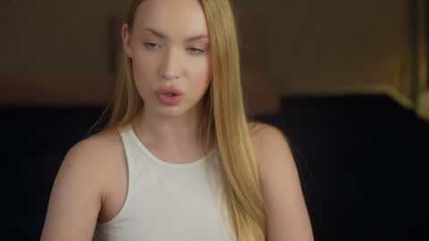 Diamonds Girls online show from 09-17-25, 12:01