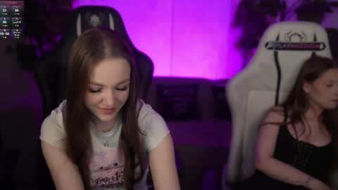 Snapshot of bright_diamonds_054 chatting on 02-11-26, 12:26 Diamonds Girls online show from 02-11-26, 12:26