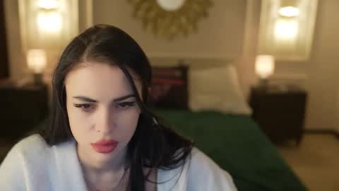 Snapshot of bright_diamonds_054 chatting on 02-20-26, 08:38 Diamonds Girls online show from 02-20-26, 08:38