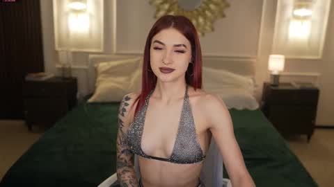 Snapshot of bright_diamonds_054 chatting on 02-28-26, 12:22 Diamonds Girls online show from 02-28-26, 12:22