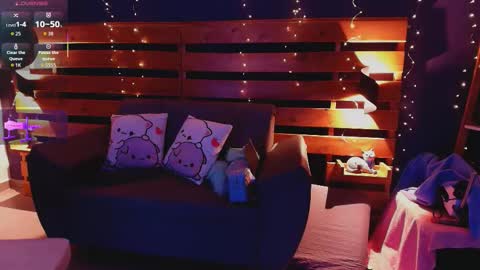 Snapshot of brigiitte_rohan chatting on 10-17-25, 04:37 Brigiitte online show from 10-17-25, 04:37