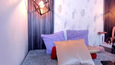 BRIGITTE online show from 10-20-25, 05:57