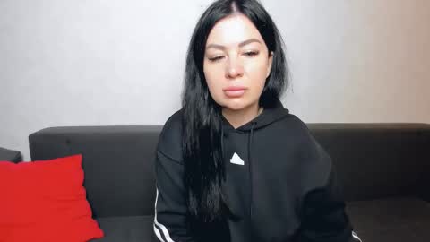 Snapshot of brilliantegirl_ chatting on 10-19-25, 07:42 brilliantegirl_ online show from 10-19-25, 07:42