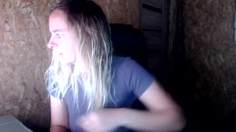 Snapshot of brilliantly chatting on 09-10-25, 01:55 brilliantly online show from 09-10-25, 01:55