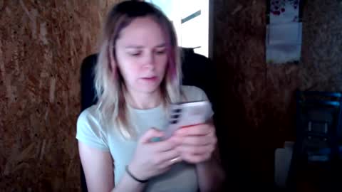 Snapshot of brilliantly chatting on 12-17-25, 10:10 brilliantly online show from 12-17-25, 10:10