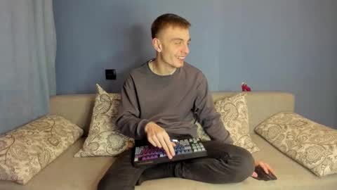 bristlebback online show from 09-21-25, 03:24