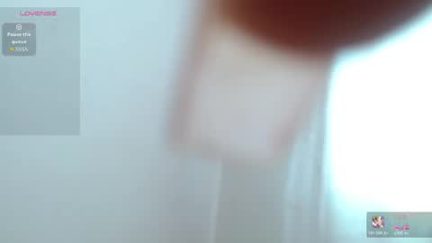 Snapshot of britannie_ chatting on 05-05-26, 11:29 britannie_ online show from 05-05-26, 11:29