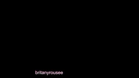 Snapshot of britanyrousee chatting on 12-26-24, 05:37 Emily online show from 12-26-24, 05:37