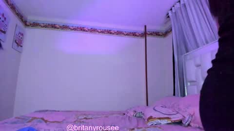 Snapshot of britanyrousee chatting on 02-16-25, 02:09 Emily online show from 02-16-25, 02:09