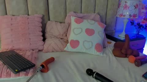 brithanyparker_ online show from 03-27-26, 06:41