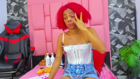 Snapshot of brithanyslim chatting on 07-18-26, 06:12 brithanyslim online show from 07-18-26, 06:12