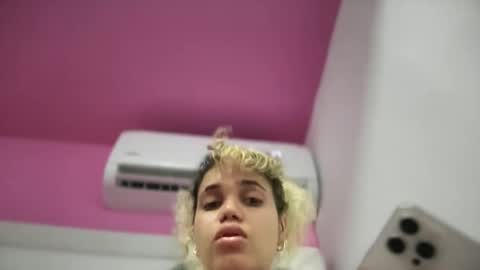 Snapshot of brithneysquirt chatting on 11-13-25, 12:09 brithneysquirt online show from 11-13-25, 12:09