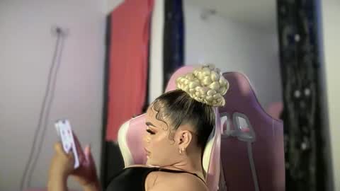 Snapshot of brithneysquirt chatting on 11-21-25, 06:12 brithneysquirt online show from 11-21-25, 06:12