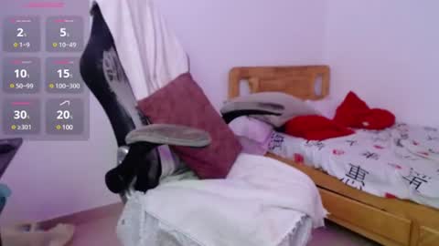 Snapshot of britney_beg1 chatting on 02-13-25, 07:03 Britney online show from 02-13-25, 07:03