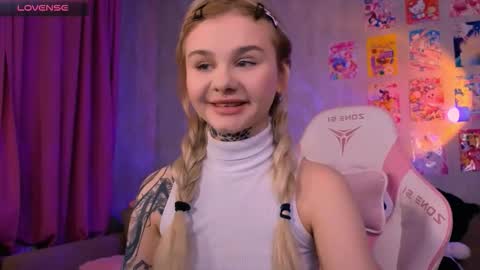 Britney online show from 03-06-26, 06:48