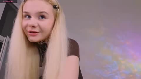 Britney online show from 03-18-26, 07:06