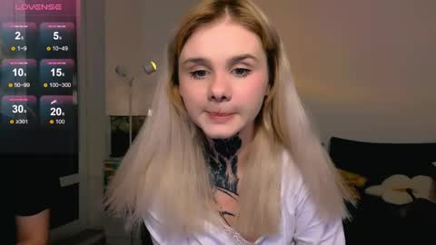 Britney online show from 04-10-26, 07:07