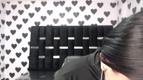 Snapshot of britney_sub chatting on 01-11-25, 04:03 Britney online show from 01-11-25, 04:03