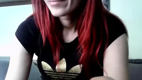 Snapshot of britneyamy chatting on 06-02-26, 10:17 Britney online show from 06-02-26, 10:17