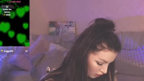 Snapshot of britneybarker chatting on 02-16-25, 05:37 britneybarker online show from 02-16-25, 05:37