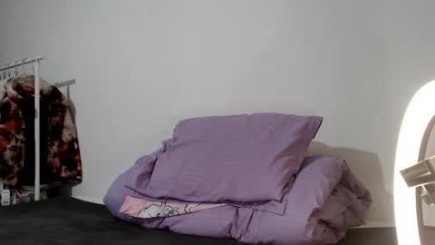 Snapshot of britneydivine chatting on 02-27-26, 07:36 Britney online show from 02-27-26, 07:36