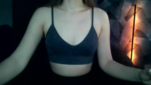 Snapshot of britneykittens chatting on 01-24-25, 02:49 BritneyKittens online show from 01-24-25, 02:49