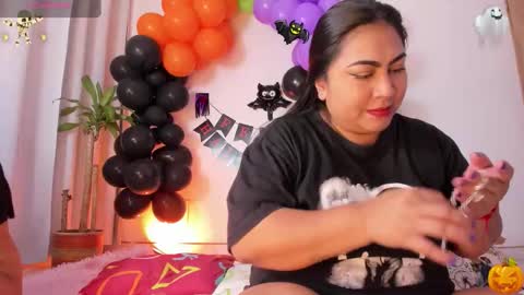 Snapshot of brittany_morrison chatting on 10-28-25, 10:08 brittany online show from 10-28-25, 10:08