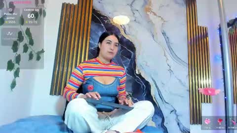 Snapshot of brittanyy20 chatting on 10-15-25, 09:42 brittanyy20 online show from 10-15-25, 09:42