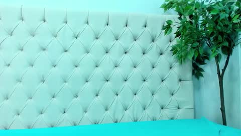 BRIYIT     online show from 12-20-24, 07:28