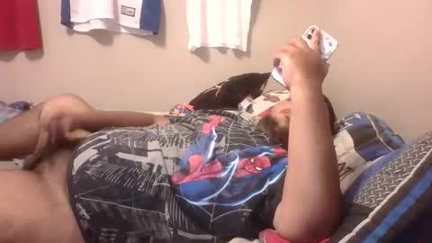 Snapshot of bronxforlife chatting on 12-16-24, 02:47 bronxforlife online show from 12-16-24, 02:47