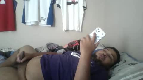 Snapshot of bronxforlife chatting on 01-03-25, 06:57 bronxforlife online show from 01-03-25, 06:57