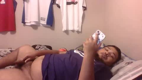 Snapshot of bronxforlife chatting on 01-10-25, 03:39 bronxforlife online show from 01-10-25, 03:39