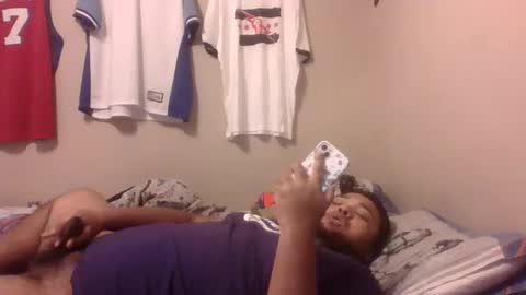 Snapshot of bronxforlife chatting on 01-16-25, 08:57 bronxforlife online show from 01-16-25, 08:57