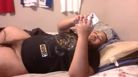 Snapshot of bronxforlife chatting on 11-26-25, 04:35 bronxforlife online show from 11-26-25, 04:35