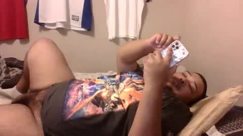 Snapshot of bronxforlife chatting on 12-20-25, 03:46 bronxforlife online show from 12-20-25, 03:46