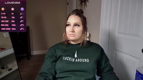 brookebee online show from 12-19-24, 12:13