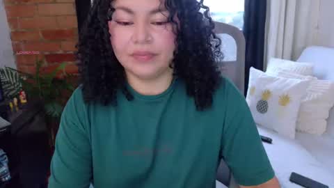 Snapshot of broonte chatting on 07-09-26, 10:47 Miss online show from 07-09-26, 10:47