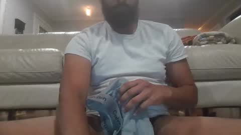 Snapshot of brownbd32 chatting on 11-21-25, 05:28 brownbd32 online show from 11-21-25, 05:28