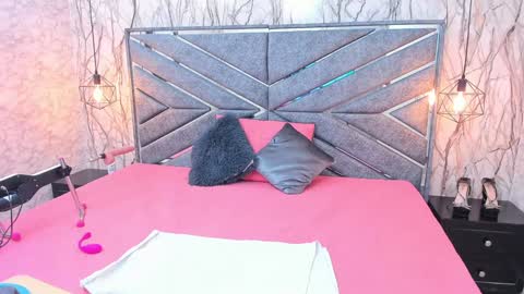 Sara  online show from 12-02-24, 12:41