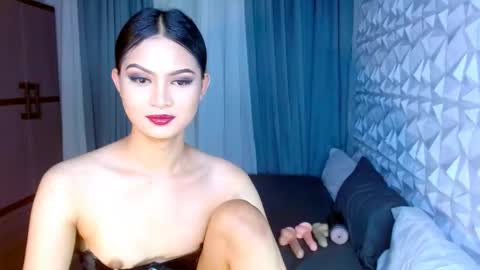 Roberta  GODDESS OF PLEASURE AND SEXUALDESIRE   online show from 02-02-25, 08:57